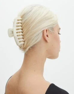 Open Strappy Back Long Sleeve Top 35 Open Strappy Back Long Sleeve Top -Outlet Glassons Store 90s matte claw clip better be butter front ha46563clp 1