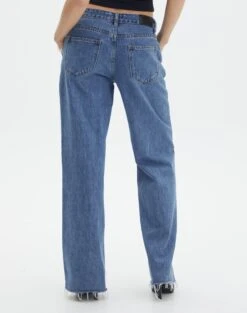 Low Rise Straight Leg Jean 24 Low Rise Straight Leg Jean -Outlet Glassons Store aimee low rise straight jean suzy mid wash back jd54235pdnm