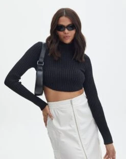 Low Rise Ripped Straight Leg Jean 22 Low Rise Ripped Straight Leg Jean -Outlet Glassons Store bearman backless funnel top black front kl111146knt 1