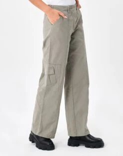 Mid Rise Straight Leg Cotton Cargo Pant -Outlet Glassons Store calvin cargo pant its a lil dill detail pw53226cot