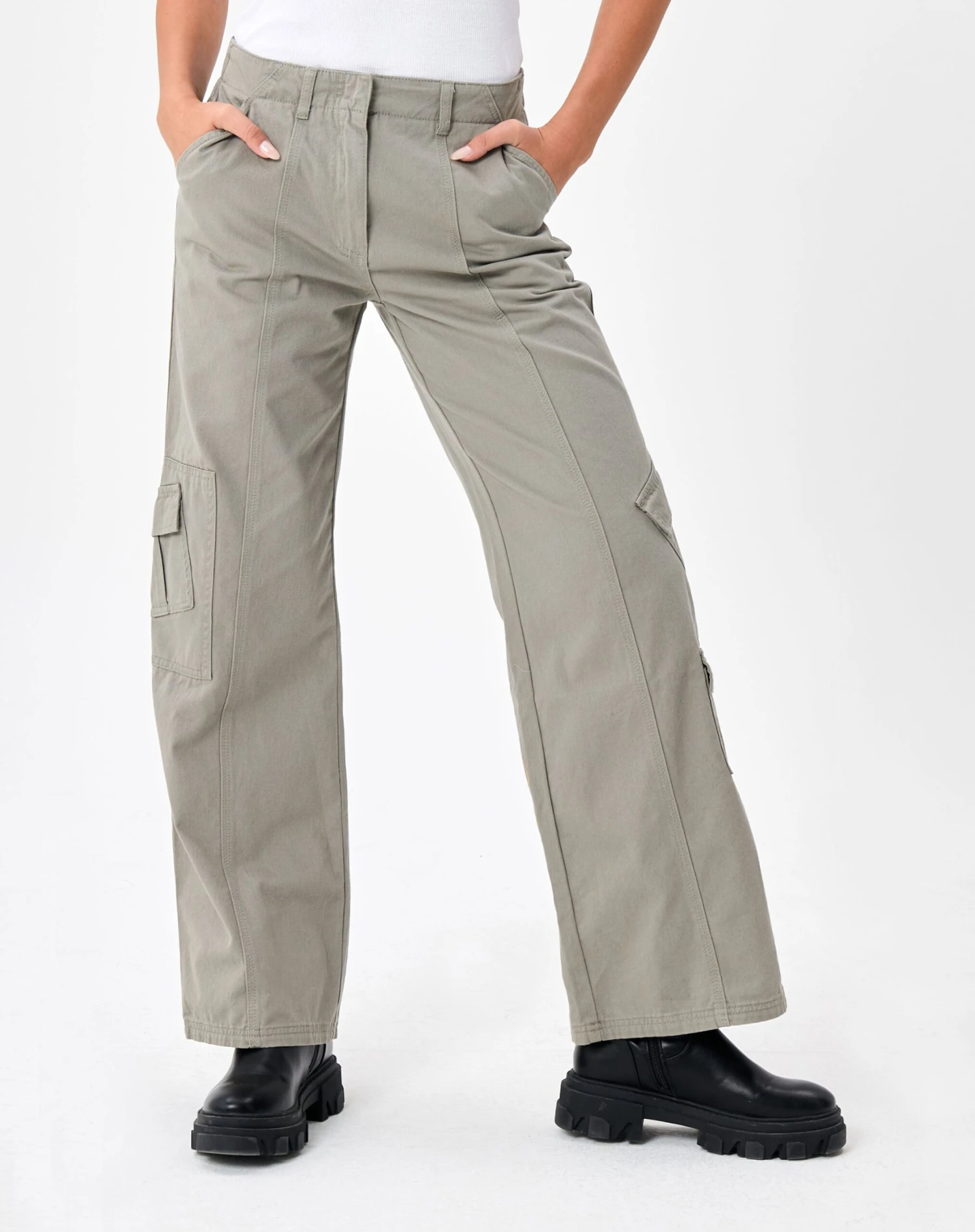 Cargo Parachute Pant 10 Cargo Parachute Pant - Image 8
