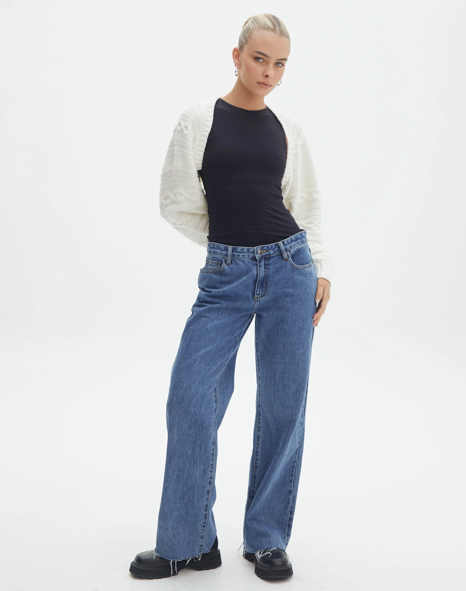 Oversized Cable Knit Long Sleeve Shrug 4 Oversized Cable Knit Long Sleeve Shrug - Image 2