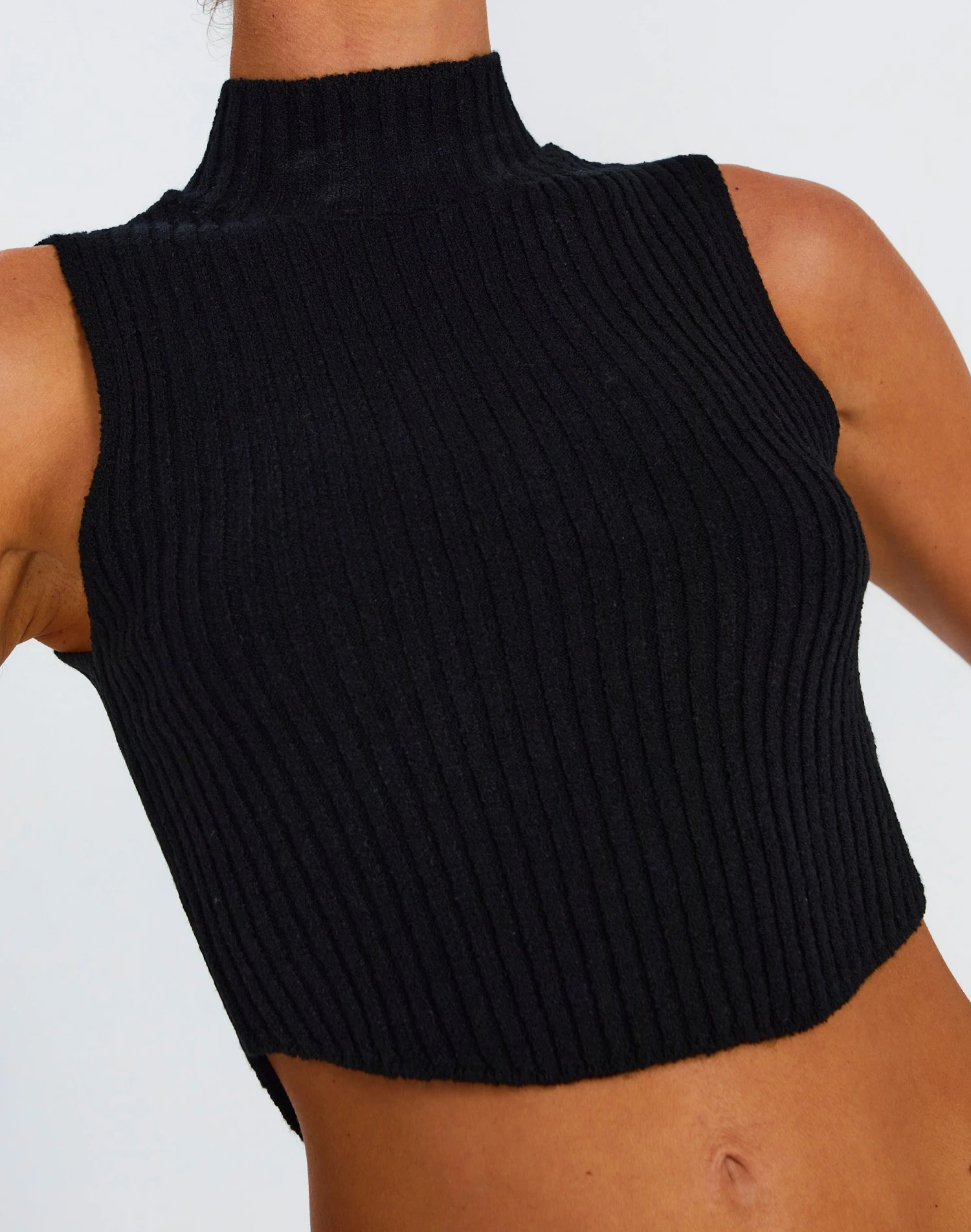 High Neck Curve Hem Knit Tank Top 6 High Neck Curve Hem Knit Tank Top - Image 4