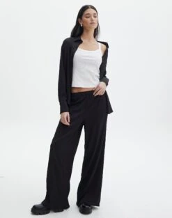 Mid Rise Relaxed Leg Pant 39 Mid Rise Relaxed Leg Pant -Outlet Glassons Store co gloria textured pants black front pw127549tex 1
