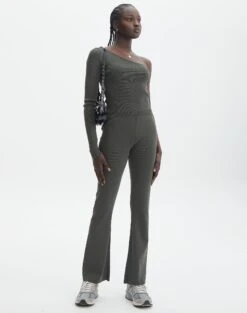 Mid Rise Puddle Cargo Pant 29 Mid Rise Puddle Cargo Pant -Outlet Glassons Store co odus pant thyme out front pw98766knt 3