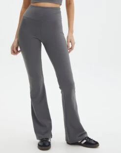 Form Fit Flare Yoga Pant 34 Form Fit Flare Yoga Pant -Outlet Glassons Store co simone butter soft flare shadow dancer full pw119603but