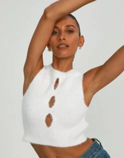 Ribbed Crew Neck Knit Jumper -Outlet Glassons Store flore fluffy knit vest milk front kv94397flu 2