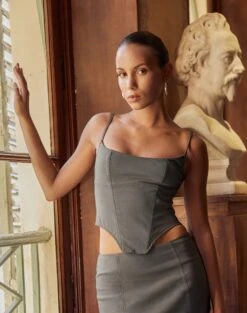 High Waisted Tailored Flare Pants 28 High Waisted Tailored Flare Pants -Outlet Glassons Store gemma corset top cypress front bv72984pln 3