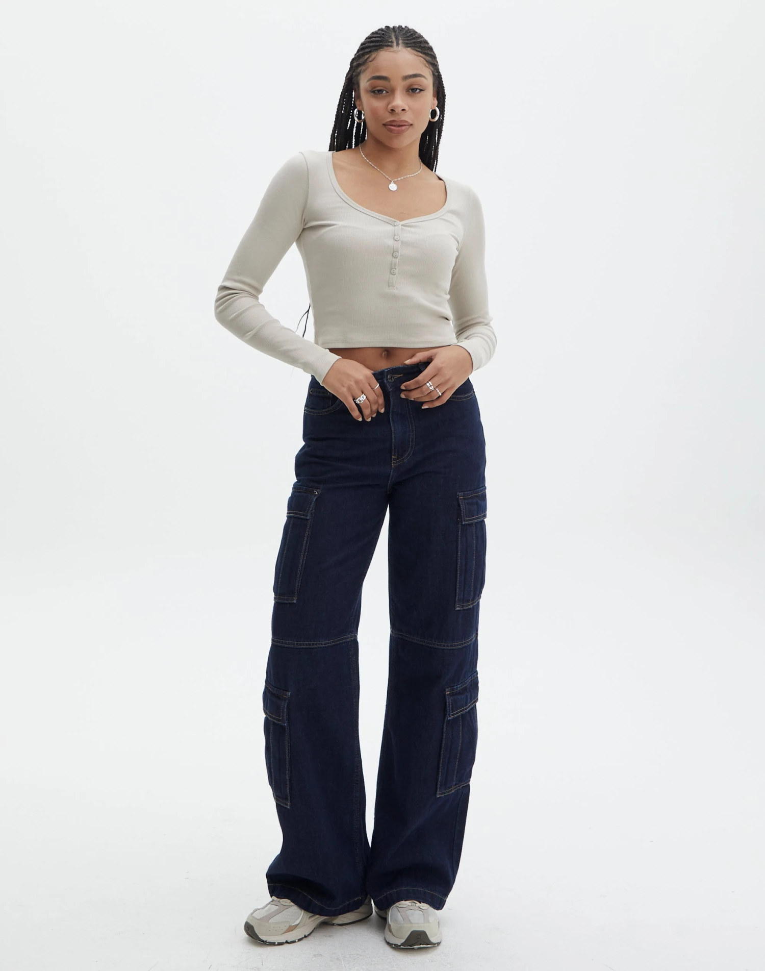 Long Sleeve Button Scoop Neck Top 19 Long Sleeve Button Scoop Neck Top - Image 17