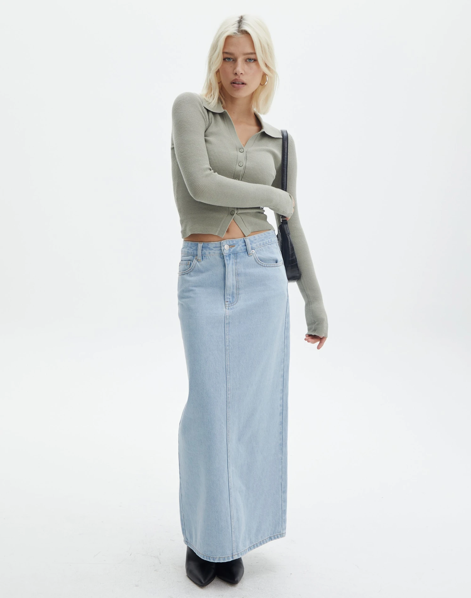 Collared Button Up V Neck Long Sleeve Knit 9 Collared Button Up V Neck Long Sleeve Knit - Image 7