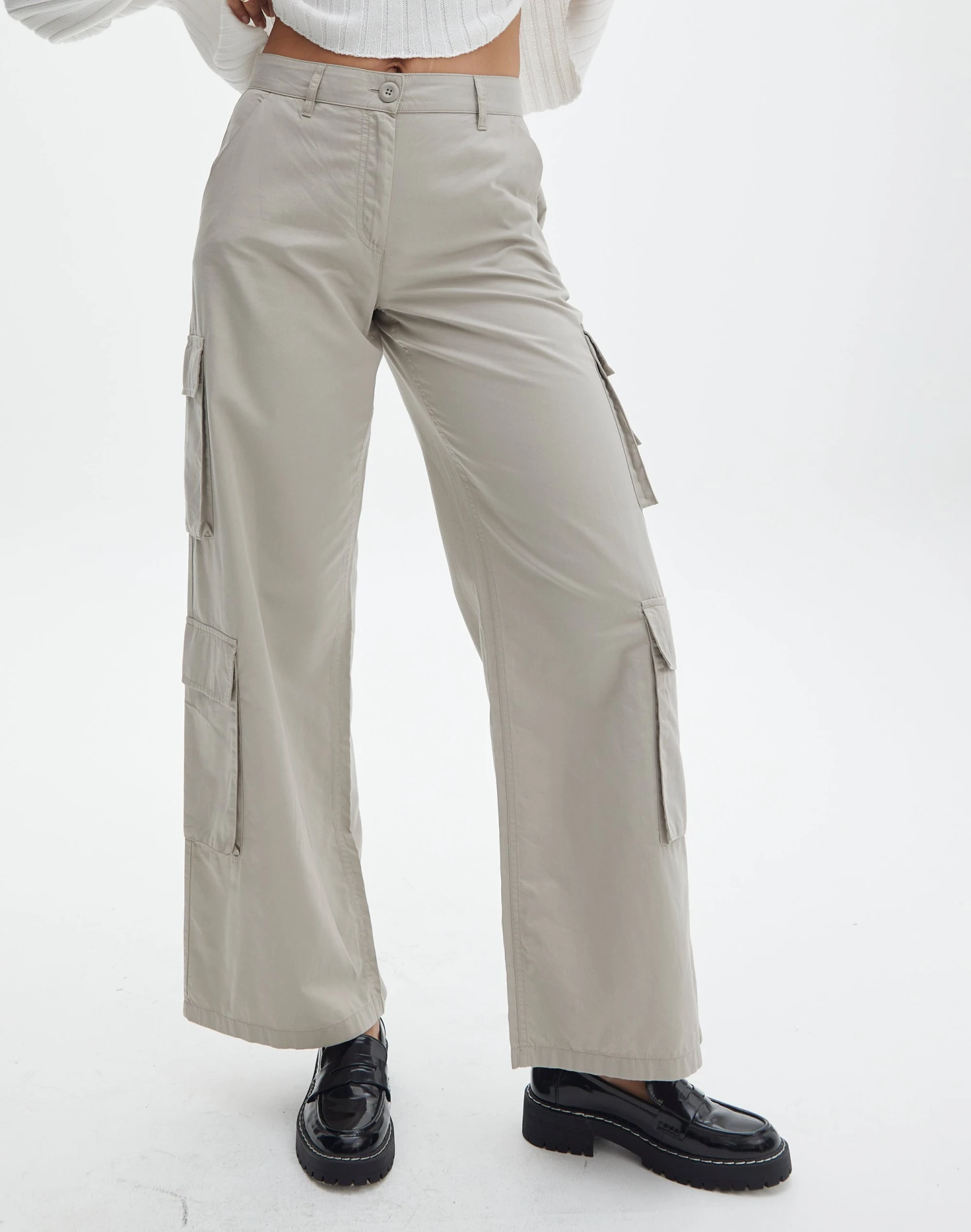 Cotton Low Rise Cargo Pant 4 Cotton Low Rise Cargo Pant - Image 2
