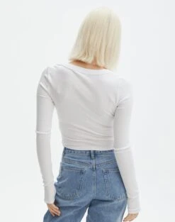 Scoop Neck Long Sleeve Crop Top 34 Scoop Neck Long Sleeve Crop Top -Outlet Glassons Store mylie wide rib scoop white back tl111290vis