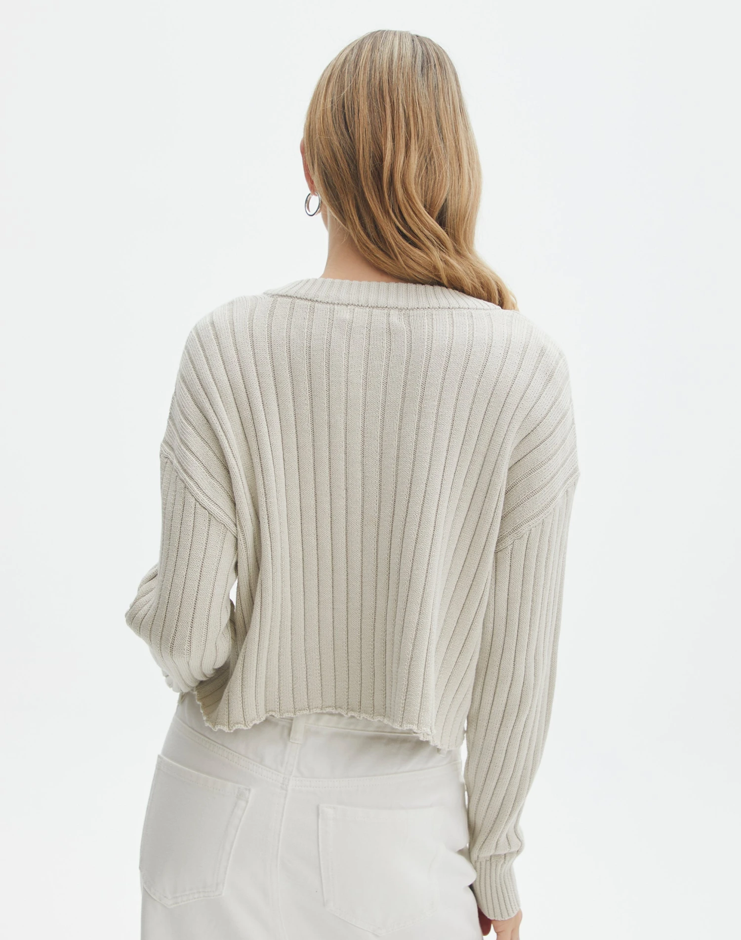 V-Neck Drop Shoulder Knit Jumper 16 V-Neck Drop Shoulder Knit Jumper - Image 14