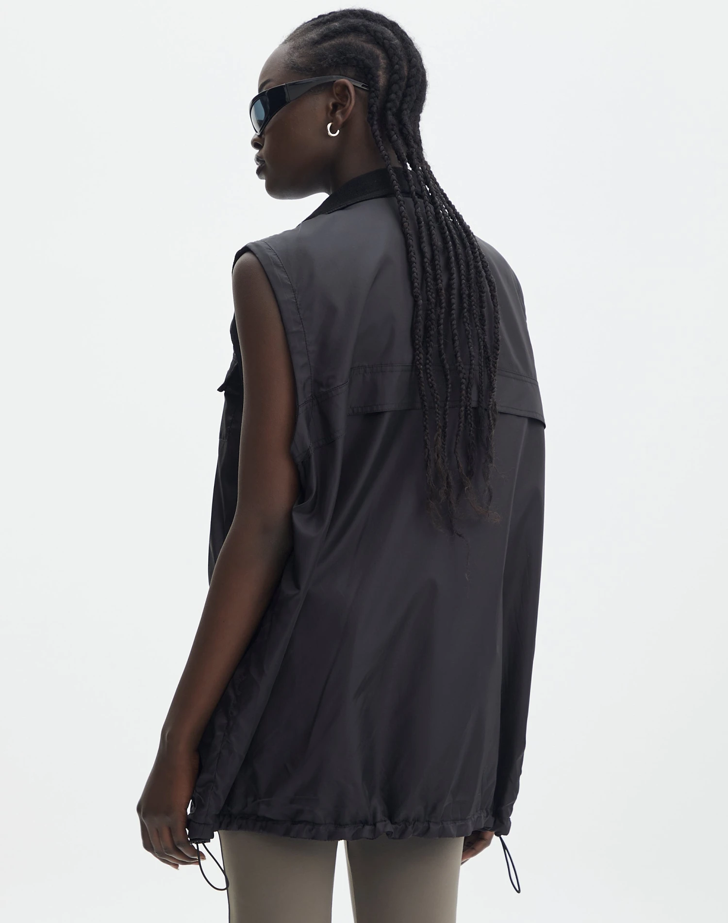 Lightweight Longline Puffer Vest 5 Lightweight Longline Puffer Vest - Image 3