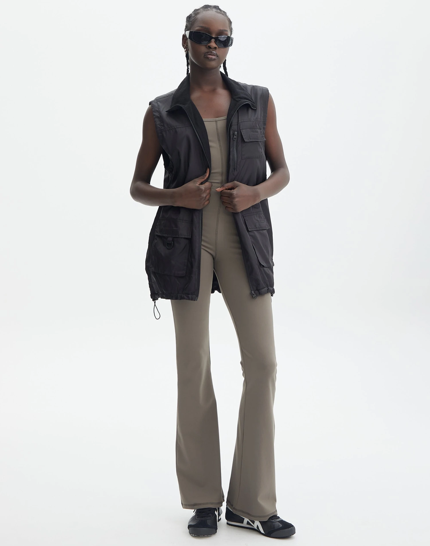 Lightweight Longline Puffer Vest 4 Lightweight Longline Puffer Vest - Image 2