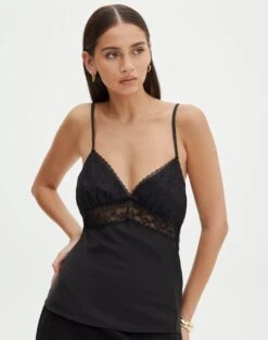 Lace Up Detailed Corset Top -Outlet Glassons Store r meme lace trim blouse blackblack front bv92276rsat