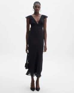 V Front Bias Cut Maxi Dress 23 V Front Bias Cut Maxi Dress -Outlet Glassons Store rufus chiffon maxi dress black full dl92461peb