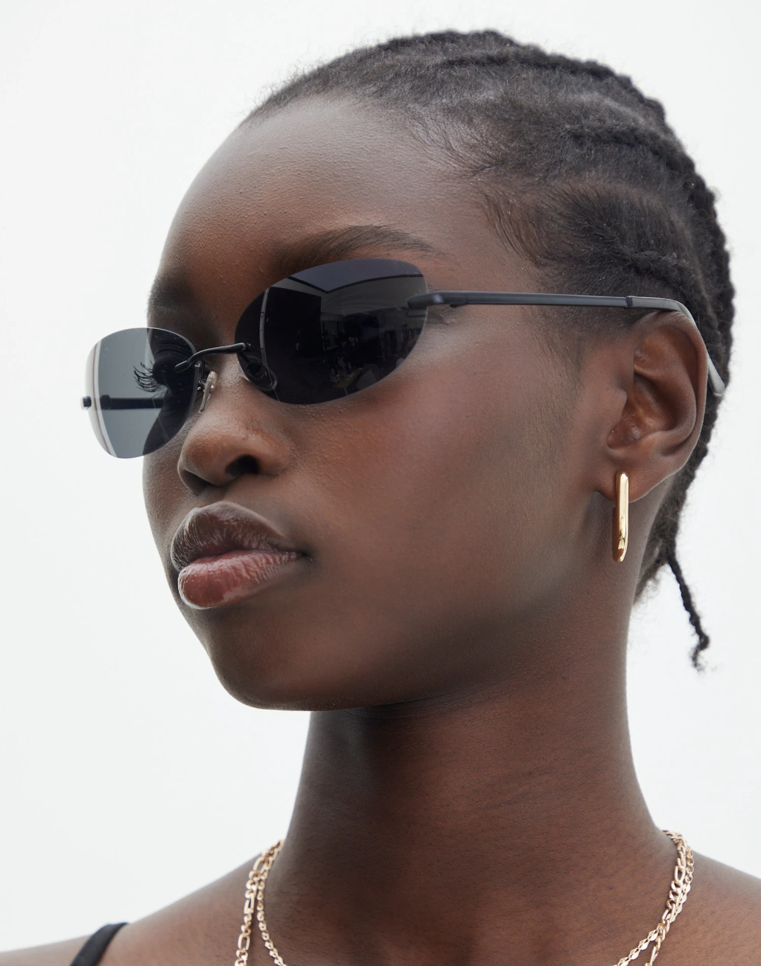 Oval Tinted Sunglasses 4 Oval Tinted Sunglasses - Image 2