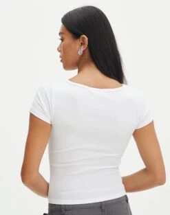 Cropped V Neck Tee 29 Cropped V Neck Tee -Outlet Glassons Store susu v neck top white back ts122528rib