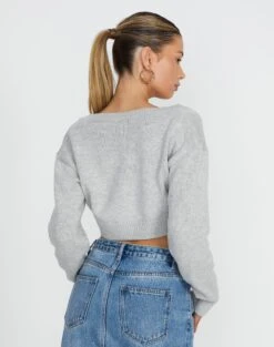 Cropped Knit V Neck Jumper 18 Cropped Knit V Neck Jumper -Outlet Glassons Store tartt v neck crop pale grey marle back kl78966knt