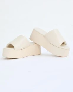 Thick Platform Thong -Outlet Glassons Store yasmin platform slide bone front sh111104pu 1